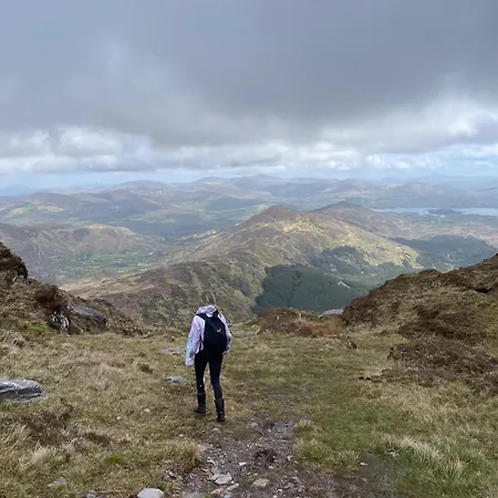 Little Heaven Shepherds Hut Glengarriff