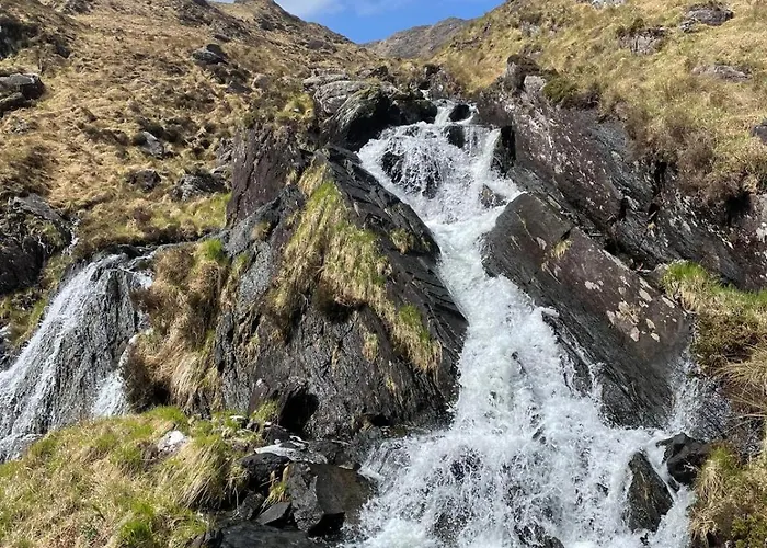 Little Heaven Shepherds Hut Luxe tent Glengarriff