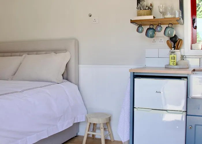 Little Heaven Shepherds Hut