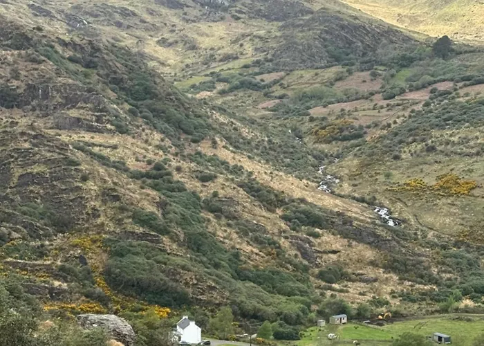 Little Heaven Shepherds Hut Glamping *